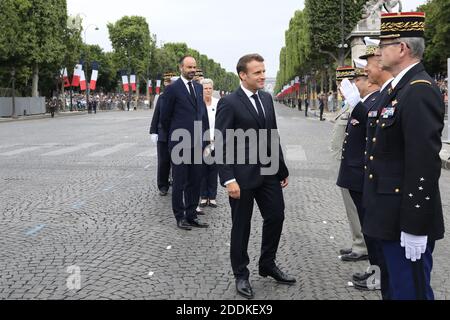 Geneviève Darrieussecq, sectaire d'État, chargée du secrétariat d'État à la minister des armes, Edouard Philippe, Premier ministre, Emmanuel Macron, président de la République française, lors du 139e départ militaire du 14 juillet les champs-Elysées, jour de la Fête. Paris, le 14 juillet 2019. Photo Stephane Lemouton/Pool/ABACAPRESS.COM Banque D'Images