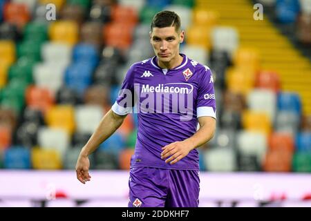 Udine, Italie. udine 2020, Italie, Friuli - stade Dacia Arena, 25 novembre 2020, Nikola Milenkovic (Fiorentina) pendant Udinese Calcio vs ACF Fiorentina - football italien Coppa Italia Match - Credit: LM/Ettore Griffoni Credit: Ettore Griffoni/LPS/ZUMA Wire/Alamy Live News Banque D'Images