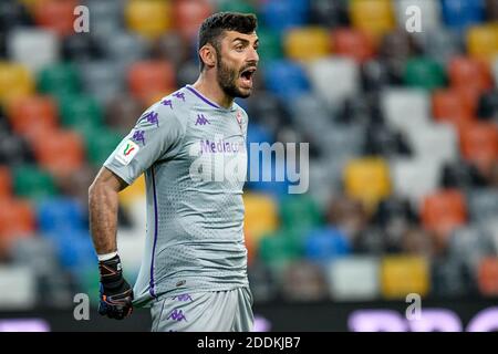 Udine, Italie. udine 2020, Italie, Friuli - stade Dacia Arena, 25 novembre 2020, Pietro Terracciano (Fiorentina) pendant Udinese Calcio vs ACF Fiorentina - football italien Coppa Italia Match - Credit: LM/Ettore Griffoni Credit: Ettore Griffoni/LPS/ZUMA Wire/Alamy Live News Banque D'Images