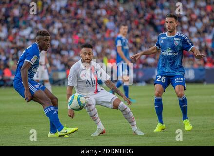 Neymar Jr (PSG) en action lors du match de football de la Ligue 1 Conforama Paris Saint-Germain / RC Strasbourg au Parc des Princes Stadium le 14 septembre 2019 à Paris, France. PSG a gagné 1-0. Photo de Loic Baratoux/ABACAPRESS.COM Banque D'Images