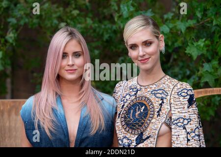 Valentina Ferragni et Chiara Ferragni assistent au salon des femmes Christian Dior Printemps/été 2020 dans le cadre de la semaine de la mode de Paris à Paris, France, le 24 septembre 2019. Photo d'Aurore Marechal/ABACAPRESS.COM Banque D'Images