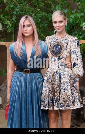 Valentina Ferragni et Chiara Ferragni assistent au salon des femmes Christian Dior Printemps/été 2020 dans le cadre de la semaine de la mode de Paris à Paris, France, le 24 septembre 2019. Photo d'Aurore Marechal/ABACAPRESS.COM Banque D'Images