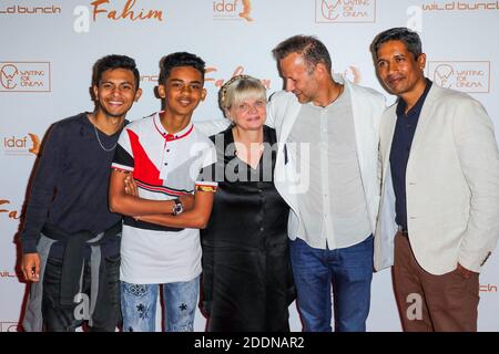 Isabelle Nanty, Fahim Mohammad, Ahmed Assad, Pierre-François Martin-Laval a.k.a PEF et Mizanur Rahaman assistant à la première de Fahim tenue au Grand Rex à Paris, France, le 29 septembre 2019. Photo de David Boyer/ABACAPRESS.COM Banque D'Images