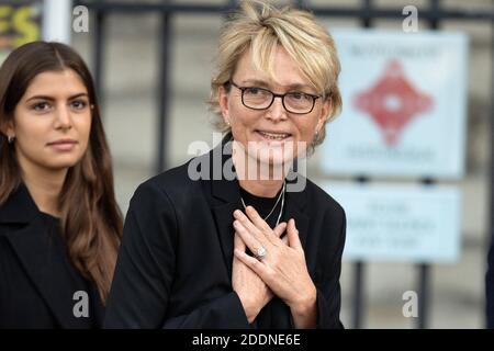 Claude Chirac, fille de l'ancien président français Jacques Chirac quittant l'église Saint-Sulpice à Paris le 30 septembre 2019 après un service religieux pour l'ancien président français Jacques Chirac. L'ancien président français Jacques Chirac est décédé le 26 septembre 2019 à l'âge de 86 ans. Photo de David Niviere/ABACAPRESS.COM Banque D'Images