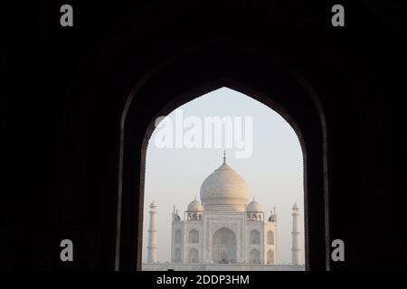 Taj Mahaj, Agra, Inde- merveille du monde aaaaaaaaaaaaaaaaaaaaaaaaaaaaaaaaaaaaaaaaaaaaaaaaaaaaaaaaaaaaaaaaaaaaaaaaaaaaaaaaaaaaaaaaaaaaaaaaaaaaaaaaaaaaaaaaaaaaaaaaaaaaaaaaaaaaaaaaaaaaaaaaaaaaaaaaaaaaaaaaaaaaaaaaaa Banque D'Images