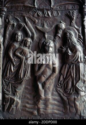 JESUCRISTO. MESIAS DE LOS CRISTIANOS. BAUTISMO DE CRISTO , SIGLO XV AUTEUR PABLO DE COLONIA. DETALLE DE LA PUERTA DE LA IGLESIA DEL MONASTERIO DE GUADALUPE. CACERES. Banque D'Images