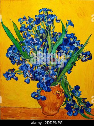 Peinture à l'huile sur toile. Vase avec iris sur fond jaune. Copie gratuite basée sur la célèbre peinture de Vincent Van Gogh. Banque D'Images