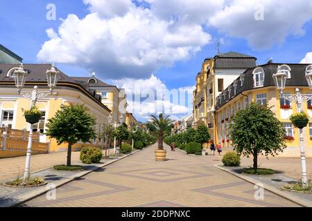 Juillet 14 2020 Frantiskovy Lazne/Franzensbad en République tchèque: Centre avec la zone piétonne en été Banque D'Images