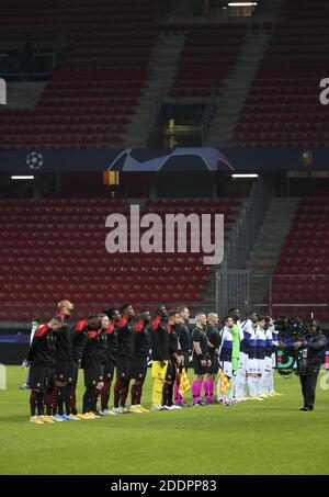 Rennes, France. 24 novembre 2020. Présentation des équipes devant la Ligue des champions de l'UEFA, match de football du Groupe E entre le Stade Rennais et Chelsea le 24 novembre 2020 au Parc Roazhon de Rennes, France - photo Jean Catuffe / DPPI / LM crédit: Paola Benini/Alamy Live News Banque D'Images