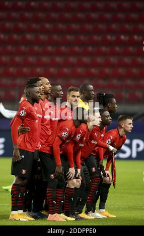 Rennes, France. 24 novembre 2020. Team Stade Rennais pose devant la Ligue des champions de l'UEFA, match de football du Groupe E entre Stade Rennais et Chelsea le 24 novembre 2020 au Parc Roazhon de Rennes, France - photo Jean Catuffe / DPPI / LM crédit: Paola Benini / Alay Live News Banque D'Images