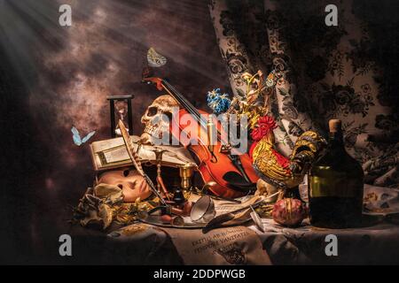 Photographie encore des vies du genre pictural Vanitas, basé sur l'art baroque et les tendances naturalistes et caravagistes. Banque D'Images