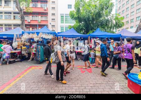 Marché du dimanche animé de la rue Gaya à Kota Kinabalu, en Malaisie Banque D'Images