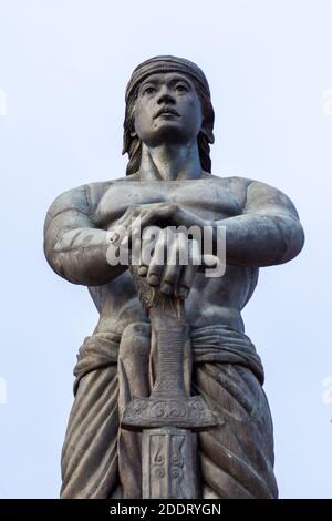 La gigantesque statue de Lapulapu au parc Rizal de Manille, Philippines Banque D'Images