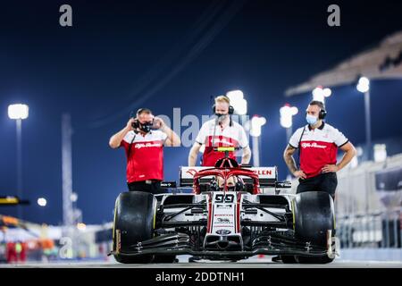 Sakhir, Bahreïn. 26 novembre 2020. Sakhir, Bahreïn. 26 novembre 2020. pitstop pratique Alfa Romeo Racing ORLEN C39, action pendant la Formule 1 Gulf Air Bahreïn Grand Prix 2020, du 27 au 29 novembre 2020 sur le circuit international de Bahreïn, à Sakhir, Bahreïn - photo Antonin Vincent / DPPI / LM crédit: Paola Benini / Alamy Live News Banque D'Images