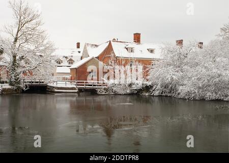 La rivière Stour à Flatford Mill à Suffolk Banque D'Images