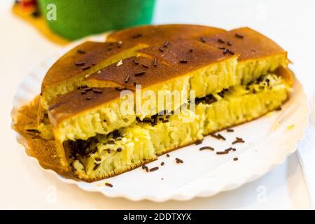 Martabak manis dans un restaurant indonésien du Grand Manille, aux Philippines Banque D'Images