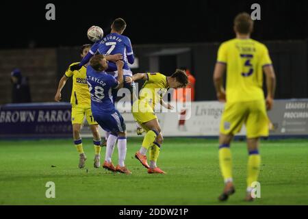 BARROW DANS FURNESS, ANGLETERRE. 26 NOVEMBRE Callum Gribbin de Barrow et Chris Taylor en action lors du match de la coupe FA entre Barrow et AFC Wimbledon à Holker Street, Barrow-in-Furness, le jeudi 26 novembre 2020. (Credit: Mark Fletcher | MI News) Credit: MI News & Sport /Alay Live News Banque D'Images