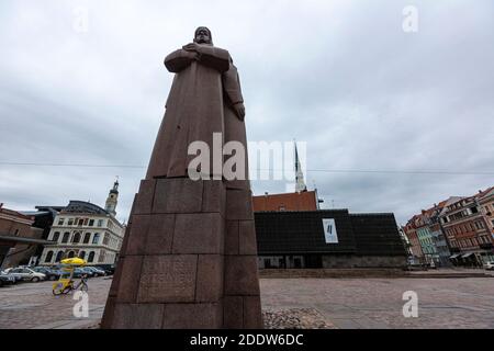 Monument letton des fusiliers, Latviešu strēlnieku laukums, Riga, Lettonie Banque D'Images