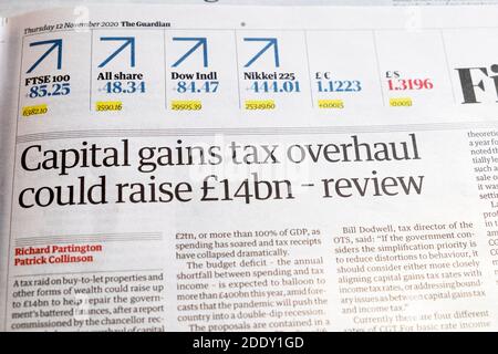 Guardian Financial page titre du journal article 12 novembre 2020 'Capital Une refonte de l'impôt sur les bénéfices pourrait augmenter de 14 milliards de livres - bilan » à Londres Angleterre Royaume-Uni Banque D'Images