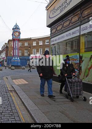 Sheerness, Kent, Royaume-Uni. 27 novembre 2020. Swale Covid hotspot: Sheerness High Street dans le Kent ce matin. Crédit : James Bell/Alay Live News Banque D'Images