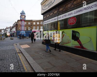 Sheerness, Kent, Royaume-Uni. 27 novembre 2020. Swale Covid hotspot: Sheerness High Street dans le Kent ce matin. Crédit : James Bell/Alay Live News Banque D'Images