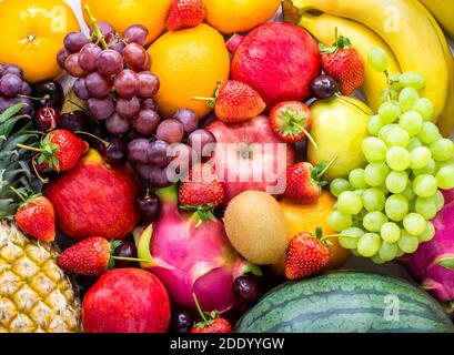 Fruits frais.fruits variés colorés, manger propre, fond de fruits Banque D'Images