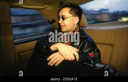 Nigel Kennedy violoniste travaillant sur « The late late Show » à Dublin Irlande 1990 Banque D'Images