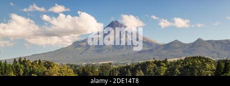 Mont Taranaki, 2518 m, Parc national d'Egmont, Taranaki, Île du Nord, Nouvelle-Zélande, Pacifique Banque D'Images