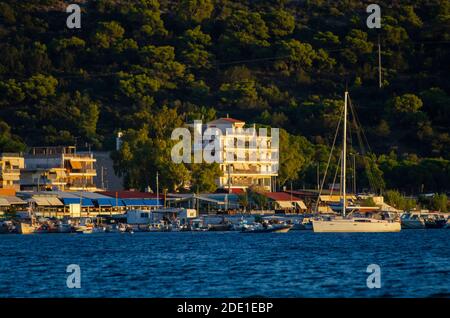 Vue générale de Palaia Fochaia sur la Côte d'Azur athénienne en Grèce Attique - photo: Geopix Banque D'Images