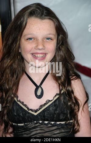 Stefania Owen arrive à la première « The Lovely Bones » de Los Angeles au Grauman's Chinese Theatre à Hollywood, vers le 11, 7, 2009 Banque D'Images