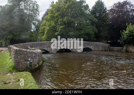 Sheepwash Bridge à Ashord sur le district de Water Peak Derbyshire Banque D'Images