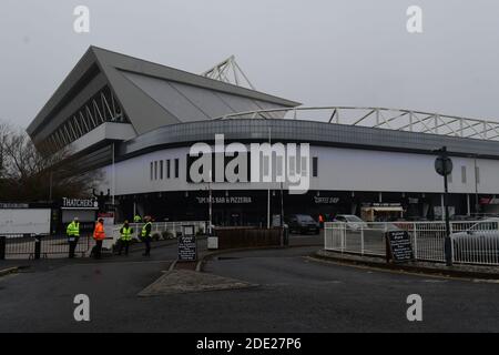 Bristol, Royaume-Uni. 28 novembre 2020. 28 novembre 2020.le stade de football de Bristol City sera mis en place par l'Armée la semaine prochaine si l'approbation de vaccination de masse Covid 19 est donnée le feu vert par les responsables de la santé. Crédit photo : Robert Timoney/Alay Live News Banque D'Images