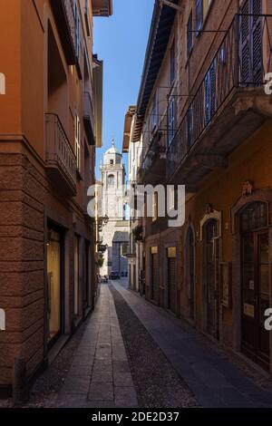 Rue étroite autour de Bellagio, est un petit village au bord du lac de Côme, en Italie Banque D'Images