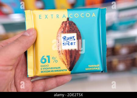 Tyumen, Russie-novembre 22, 2020: Le sport de Ritter chocolat dans un hypermarché Banque D'Images