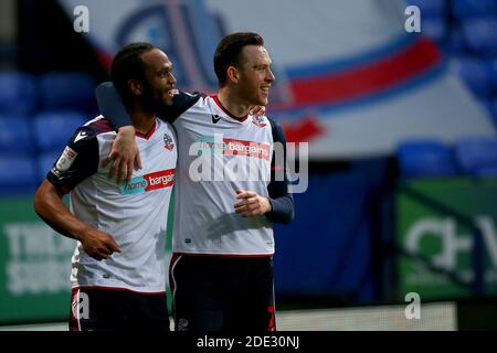 BOLTON, ANGLETERRE. 28 NOVEMBRE Boltons Nathan Delfouneso fête sa fabrication 1-0 lors du match Sky Bet League 2 entre Bolton Wanderers et Southend United au Reebok Stadium, Bolton le samedi 28 novembre 2020. (Credit: Chris Donnelly | MI News) Credit: MI News & Sport /Alay Live News Banque D'Images