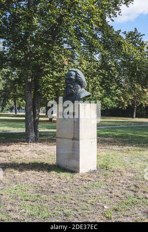 Statue de Karl Marx à Dessau, Allemagne. Banque D'Images