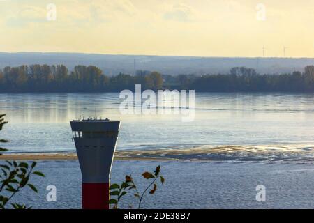 phare Unterfeuer, rivière Elbe à Hambourg Blankenese, Allemagne, Europe Banque D'Images