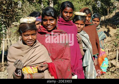 Jeune femme travailleuse, Inde Banque D'Images