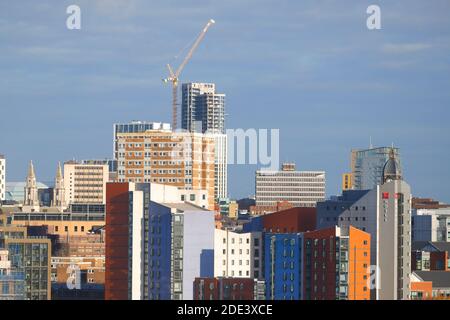 Partie de l'horizon de Leeds avec le plus haut bâtiment du Yorkshire et de Leeds 'Altus House' en construction Banque D'Images