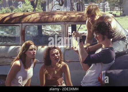 Jessica Biel, Jonathan Tucker, Erica Leerhsen, Mike Vogel, 'The Texas Chainsaw massacre' (2003) photo Credit: New Line Cinema / The Hollywood Archive / référence du fichier # 34078-0500FSTHA Banque D'Images