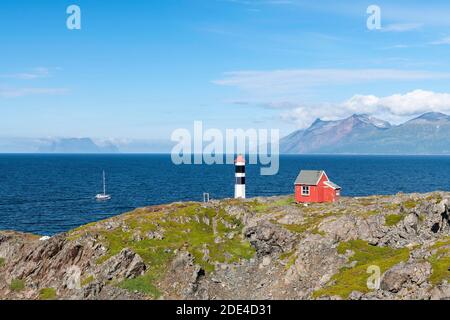 Lyngstuva Lighthouse, Lyngen, Lyngenfjord, Troms og Finnmark, Norvège Banque D'Images