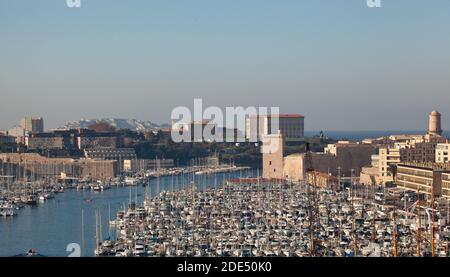 Marseille : Vieux Port, pillage vers l'ouest Banque D'Images