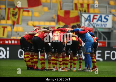 Mechelen, Belgique . 29 novembre 2020. MECHELEN, BELGIQUE - NOVEMBRE 29 : joueurs de Mechelen photographiés avant le match de la Jupiler Pro League 14 entre KV Mechelen et K. Beerschot V.A. le 29 novembre 2020 à Mechelen, Belgique. (Photo de David Pintens/Isosport) Credit: Pro Shots/Alamy Live News Banque D'Images