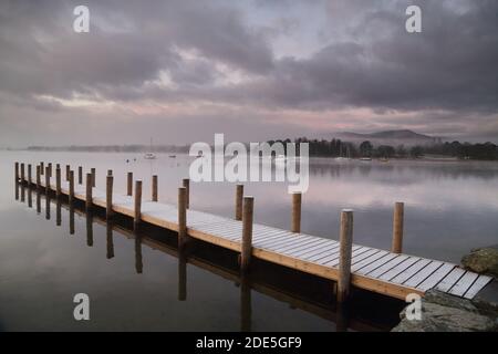 Jetée Waterhead sur le lac Windermere, parc national English Lake District, Royaume-Uni Banque D'Images