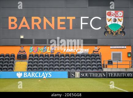 Londres, Royaume-Uni. 29 novembre 2020. La ruche vide de partisans bien que prête pour le match du 2e tour de la coupe FA entre Barnett et Milton Keynes dons à la ruche, Londres, Angleterre, le 29 novembre 2020. Photo de Phil Hutchinson. Utilisation éditoriale uniquement, licence requise pour une utilisation commerciale. Aucune utilisation dans les Paris, les jeux ou les publications d'un seul club/ligue/joueur. Crédit : UK Sports pics Ltd/Alay Live News Banque D'Images