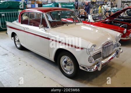 Classic Sunbeam Rapier au RAF Benson, Oxfordshire, Royaume-Uni Banque D'Images