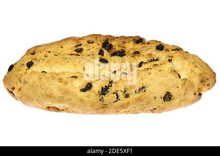 Saint-Stollen traditionnel de Noël Saxon fraîchement cuit sans sucre en poudre terminer isolé sur fond blanc Banque D'Images