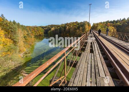 Lac du pont Pilchowicki. Pilchowice, Basse-Silésie, Pologne. Banque D'Images