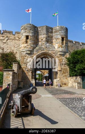 Portes d'entrée du château de Lincoln, Lincolnshire, Royaume-Uni. Banque D'Images