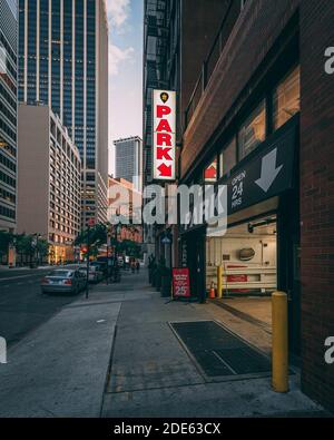 Panneau de stationnement sur Water Street dans le quartier financier, Manhattan, New York Banque D'Images